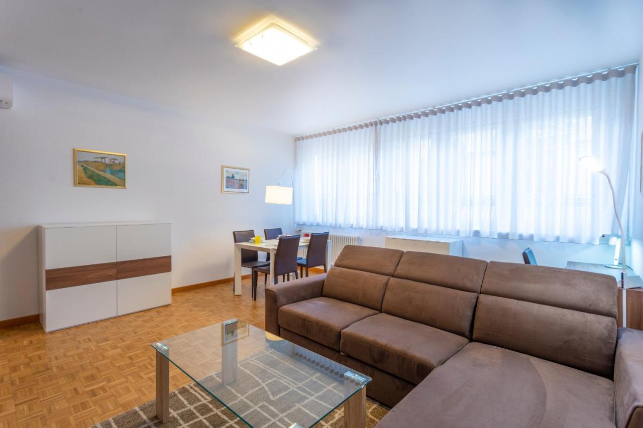 Udine Palazzo D'Aronco Modern Apartment Extérieur photo