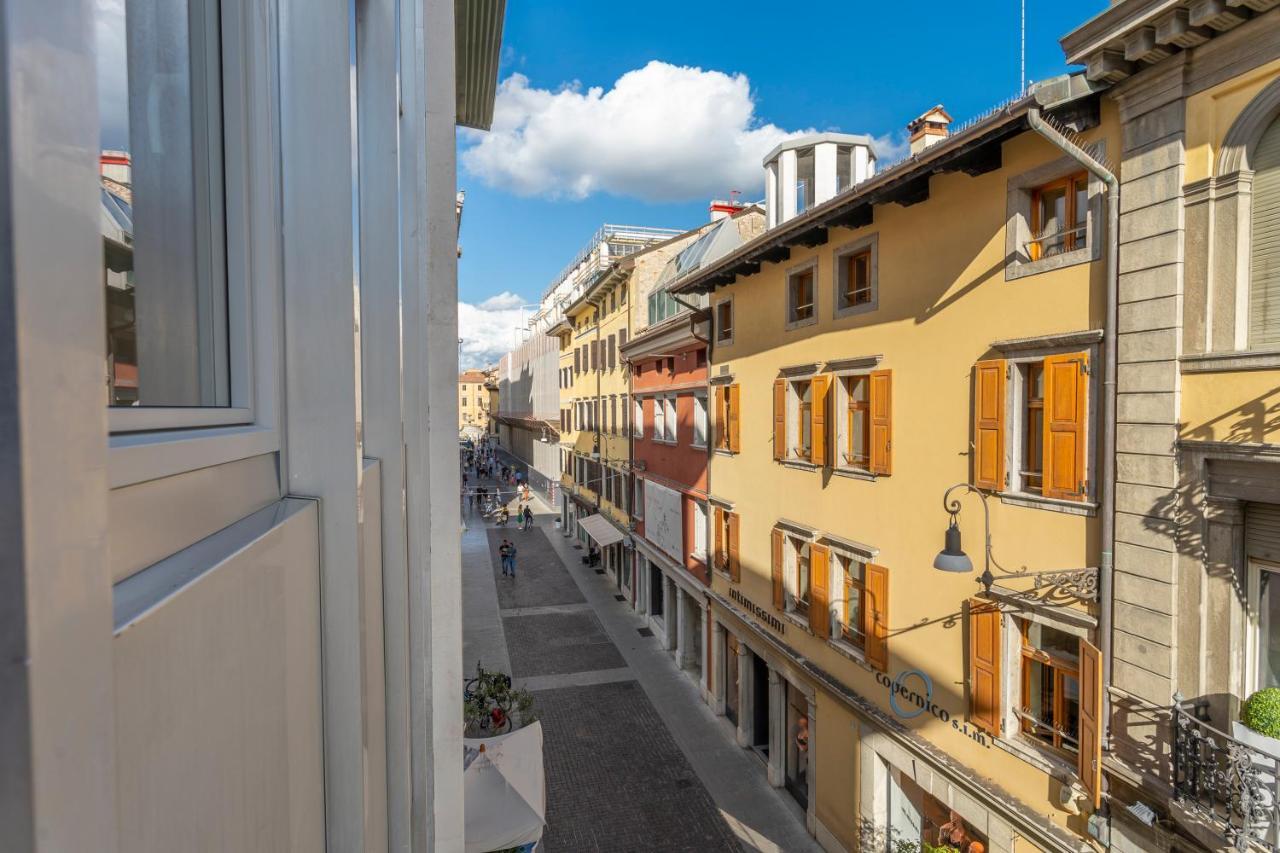 Udine Palazzo D'Aronco Modern Apartment Extérieur photo
